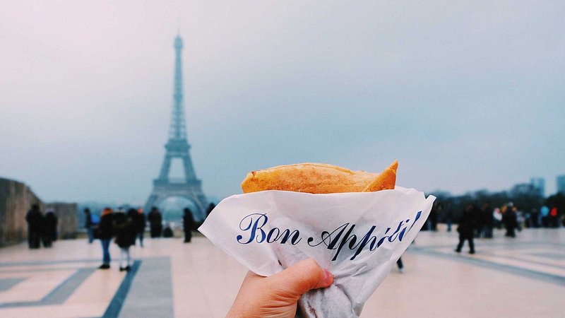 BonjourEiffel
