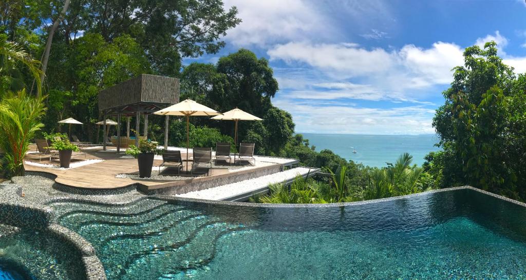 Makanda by The Sea